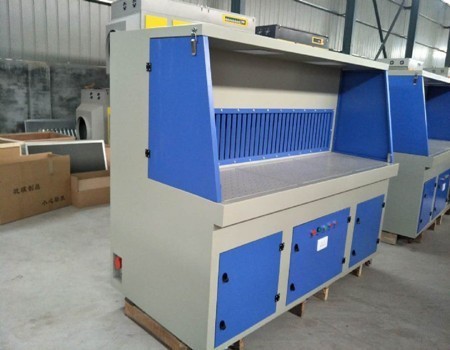 東莞打磨拋光工作臺